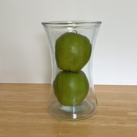 Glass Vase - Picture 2 of 8